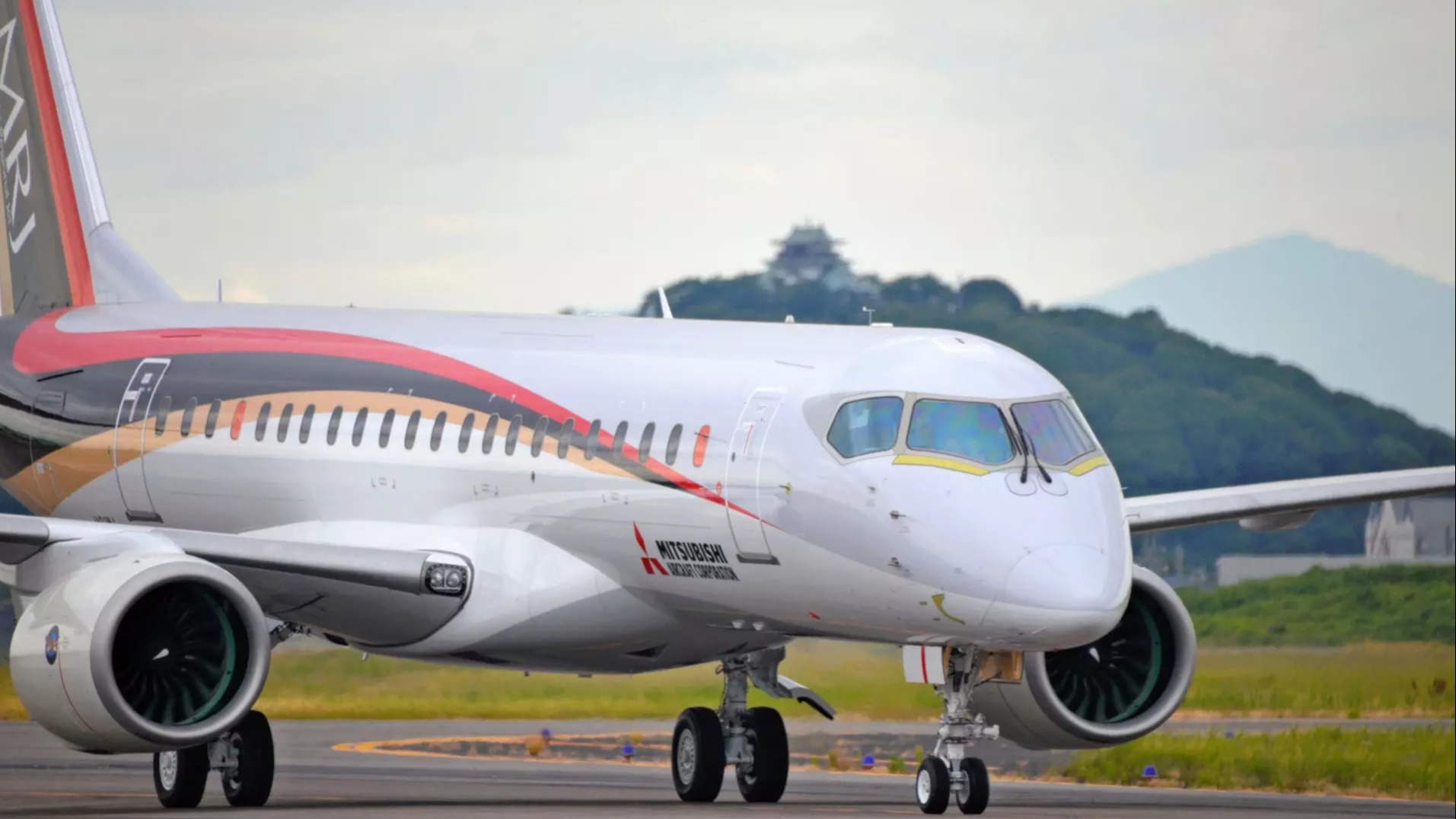 【値下げ】MRJ試作機 Solid fuselage model Mitsubishi to turn MRJ into cheaper, smaller 'Space Jet