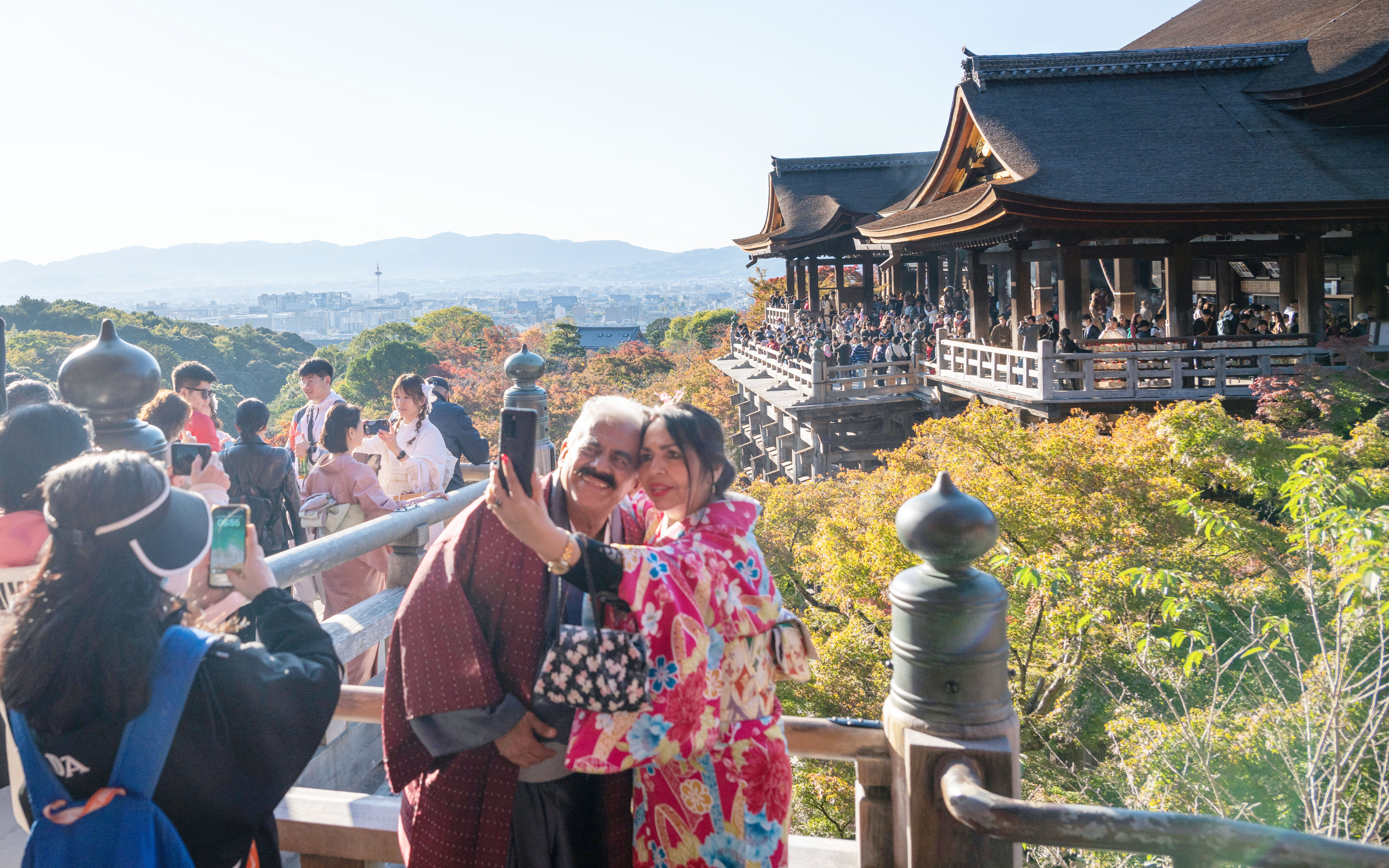 Foreign tourists to Japan hit record 37m in 2024, up 47% on weak yen -  Nikkei Asia