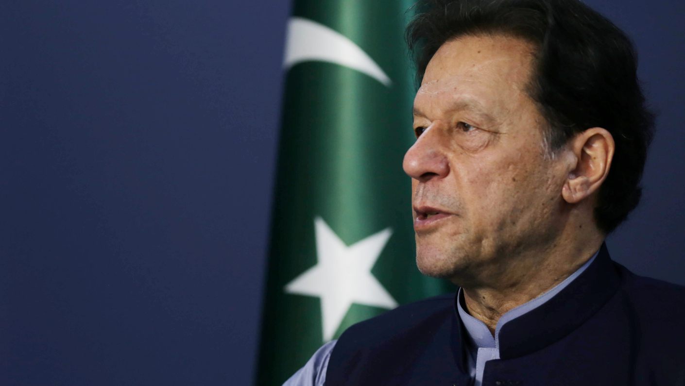 Imran Khan tells Pakistan's military to stay out of politics as election  nears - Nikkei Asia